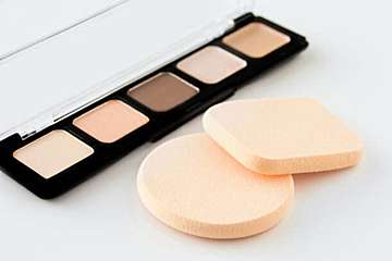 人気ヘアメイクアップアーティストが選ぶ！隠れた名品プチプラコスメ3選（コンシーラー編）