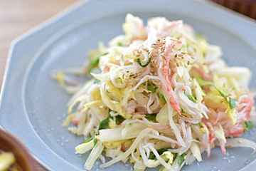 管理栄養士監修】「白菜」の主な栄養素とカロリーまとめ！長持ちさせる 