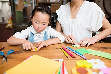 「上手につくりたい」を伸ばす！手指をつかう遊びのススメ