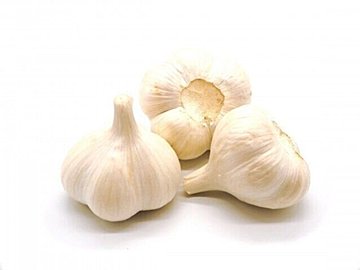 じつは避けたほうがいいかも!?野菜のプロが教えるニンニクの「もったいない」食べかた