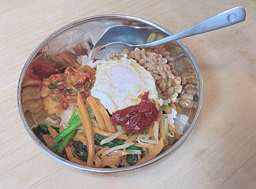 ついでに和えたら楽だった つくおきナムルで簡単ビビンバ サンキュ ついでに和えたら楽だった つくおきナムルで簡単ビビンバ サンキュ