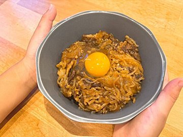 【業務スーパー】節約したい人の味方！アレンジ自在の牛丼の素が最強すぎる