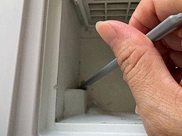 水回りのカンペキ掃除は洗剤に頼るじゃなくコレで解決！セリアのピンポイントお掃除ヘラ