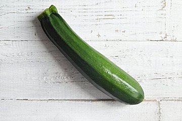 5分で完成 プチプチ食感がおいしすぎる お箸が止まらなくなる夏野菜ズッキーニの明太ソテー サンキュ