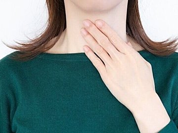 のどの痛みや声のかすれ…じつはがんの初期症状かも!?風邪と似ているため見過ごされることもあるがんを解説