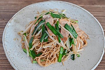 【カルディ】「蝦子麺」があれば自宅ごはんがグレードアップ！＆普通の材料で作れる「上海風焼きそば」レシピ