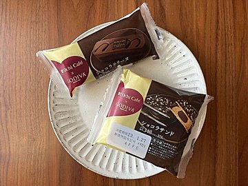 こだわりが過ぎる！【ローソン】GODIVA監修「ショコラテリーヌ」と「ショコラサンド」