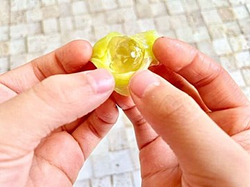 【ドンキ】本当のフルーツみたいにむける！子どもがよろこぶ「新しいグミ」