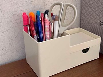 【3COINS】シンプル好きならこれ！デスクまわりのごちゃごちゃはこれで解決!!