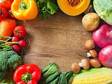 もう暑い日に火を使わない！じつは生で食べられる野菜4選を野菜ソムリエが解説