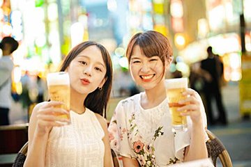 【韓国語】「チング」の意味は日本語で「友達」！例文やほかの表現についても紹介！