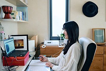 元カリスマ主婦モデルが心理カウンセラーを仕事にするまで。きっかけは長女の反抗期でした。