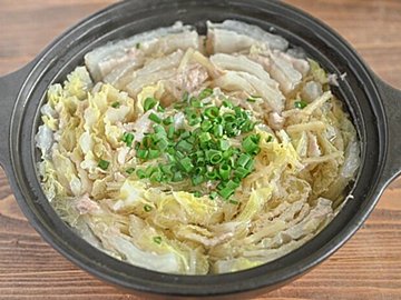 【旬食材】飽きずにおいしく大量消費！同じ食材で3つの味♪ミルフィーユ鍋のアレンジレシピ3選
