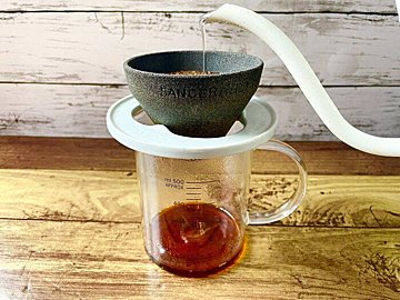 【ダイソー】コレ220円って神！コーヒーも淹れられる耐熱ガラスの計量カップ