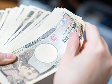 頑張りすぎなくて大丈夫！年100万円貯めにくい年もある