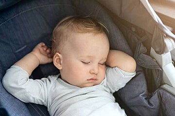 寝かしつけのタイミングがわかる 赤ちゃんの眠いサイン たまひよ
