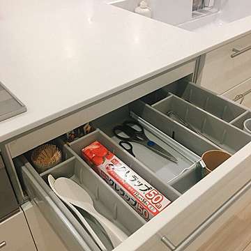 100均 ダイソー セリア活用 フライパン 鍋は 立てる収納 が正解 サンキュ 100均 ダイソー セリア活用 フライパン 鍋は 立てる収納 が正解 サンキュ