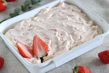 簡単なのに失敗なし！春に食べたいイチゴのティラミス