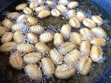 【業務スーパー】本場イタリアの味が自宅で簡単に！意外でおいしすぎる絶品アレンジも紹介