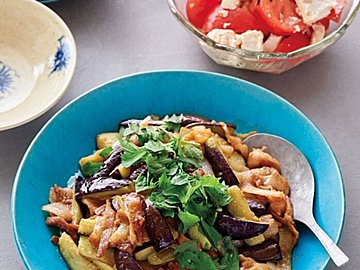 豚バラとなすのスタミナみそ炒め＆トマトとちぎり豆腐のサラダ