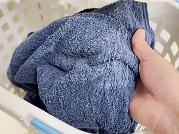 【洗濯】タオルが臭う？蓄積した汚れや臭いをごっそり取り除くお手入れ術