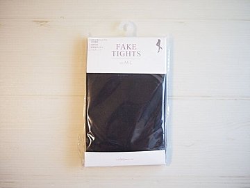 【3COINS】分厚いタイツから卒業!?SNSで話題沸騰中の「フェイクタイツ」をアラサーママがガチレビュー