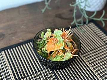 【コストコ】たしかに謎だった！インドカレー屋さんで見かけるオレンジの調味料がコストコに登場しました！その味は？