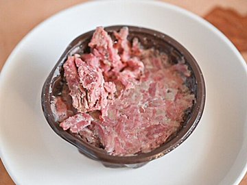 【成城石井】塩辛いだけじゃない、肉の旨味を堪能できる「コンビーフ」が最高♪＆アレンジもできるよ！おすすめレシピ2選