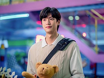 【韓ドラ】ナ・イヌ主演のファンタジーラブロマンス『ジンクスの恋人』！不幸を呼ぶ王子様と未来が見える巫女、デコボコな2人の恋の行方は⁉︎