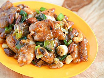 【カルディ】辛いもの好き必見！ごはんがススム♪台湾の鶏肉炒めが最高！わかりやすいレシピつき