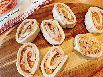 【業務スーパー】焼き立てパンを自宅で！一度食べたらあつあつサクサク生地のトリコに