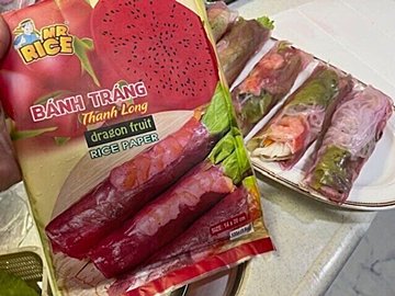 【カルディ】これはびっくり！巻くだけで華やか！ピンクのライスペーパーが映え！