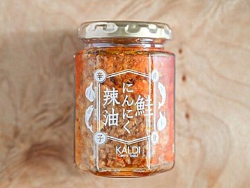 【カルディ】新発売！なのにもう品切れ発生!?「鮭にんにく辣油」を使う、やみつき主食レシピ3選