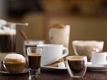 人気のコーヒーメーカーランキング！ 人気家電メーカー「バルミューダ」を抑え1位を獲得したのはコーヒー界のレジェンドが監修したあの商品