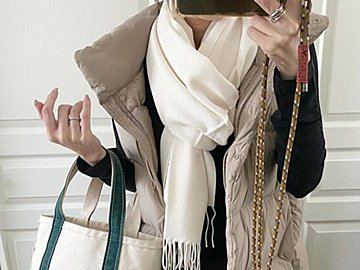 【ユニクロ】30代・40代必見！寒波に備えた値下げ中の「首元ポカポカ」アイテム＆コーデ