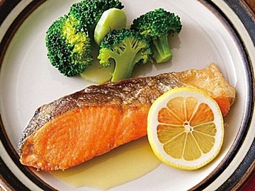 【洋食おかず】『かにポテトクリームのスコップコロッケ』『鮭のムニエルレモンバターソース』