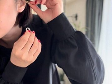 一歩間違えるとダサいおばさんに！40代が黒い服を着るときに気をつけることは？