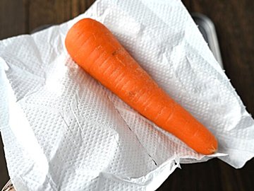 袋入りのまま野菜室に入れないで！にんじんを長持ちさせる超カンタン保存法