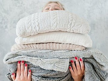 秋冬は特に注意！40代が“老け見え”してしまう意外なファッションアイテムを解説