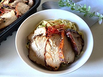 【コストコ】新作麺料理が旨い！肉×魚の組み合わせが絶妙な「チャーシュー鯛だしまぜそば」を実食