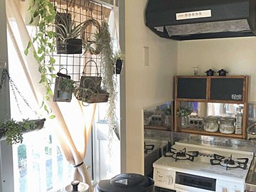 【築古団地】雑多で暗いキッチンが垢抜け！色・収納・雑貨のちょい足しアイデア