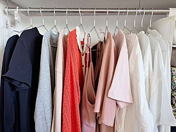 【ワンシーズン15着で着回すシンプリスト】少ない数の服で過ごすメリット3選