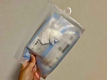【キャンドゥ】大人気のウェットシートケース、お値段110円のままでフック穴とポケットが付いて新登場！
