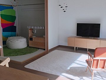 ソファありなしどちらも経験したシンプリストが伝授！「ソファなし」が快適な条件とは？