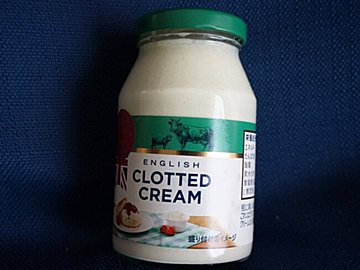 やっと買えた…！売り切れ続出のクロテッドクリームを【コストコ】で発見しました。