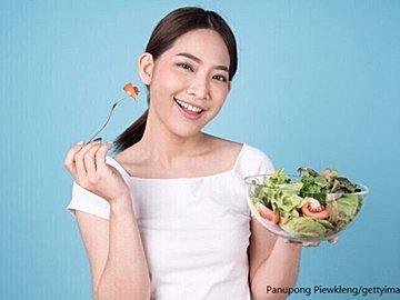 ブロッコリー、トマト、あとひとつは？サラダでダイエットに適した食材3選