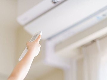 【夏の光熱費月1万円の人の昼】熱中症対策＆仕事効率を上げるために1人でもエアコンはつけます