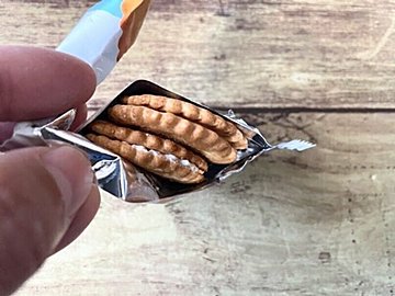 【ドン・キホーテ】大容量で大満足！有名お菓子に似てる？クラッカー
