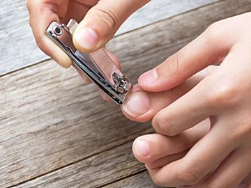 切り方に原因があるかも…？足の「巻き爪」が起きやすい原因と対策を紹介