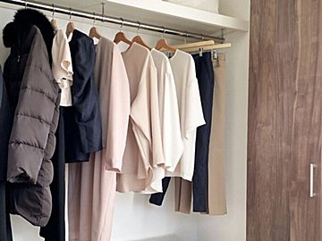 実はこれが原因！なぜか散らかって見えるクローゼットの特徴3選